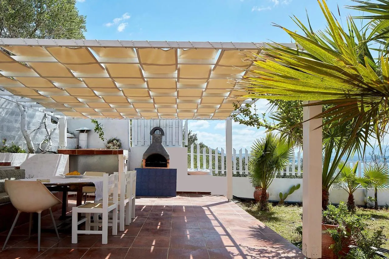 Seafront Villa Longobardi Chania